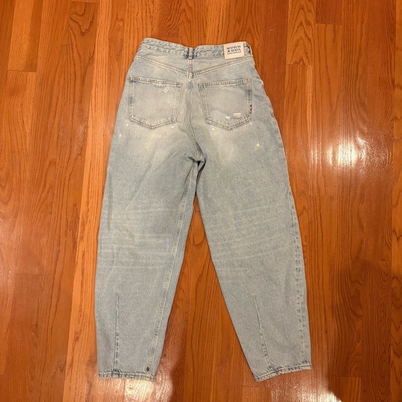 Scotch & Soda Light Wash Barrel Jeans - Picture 4 of 4
